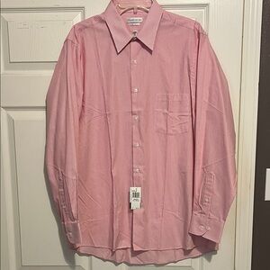 Van Heusen Men's Light Pink Dress Shirt